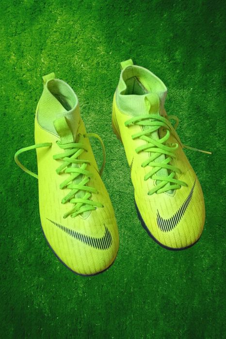 Mercurial fotbal boots
