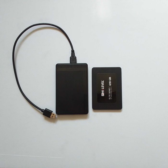 SSD 128 Gb. + кейс для внешнего HDD.