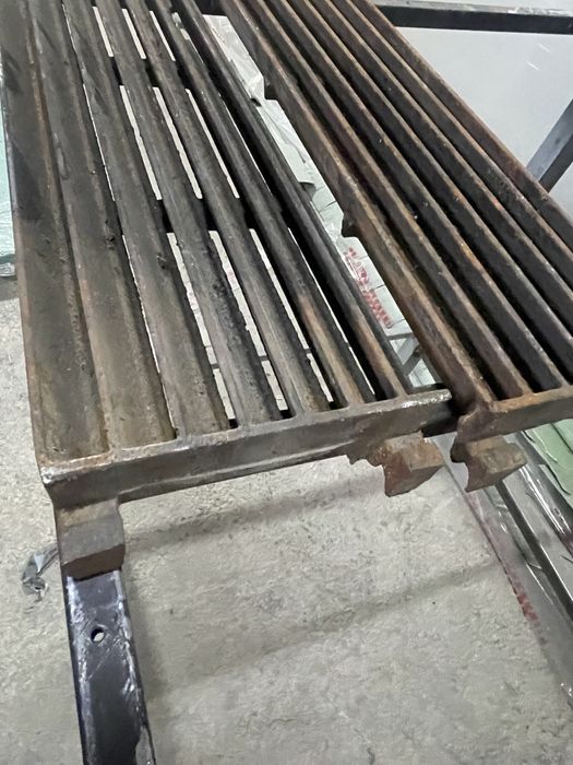 Чугунная решетка для мангала заводская