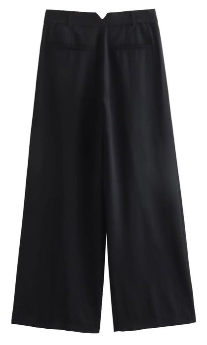 Женская двойка пиджак+брюки.