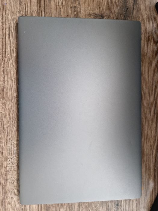 Xiaomi Mi Notebook Pro 15 в отличном состоянии