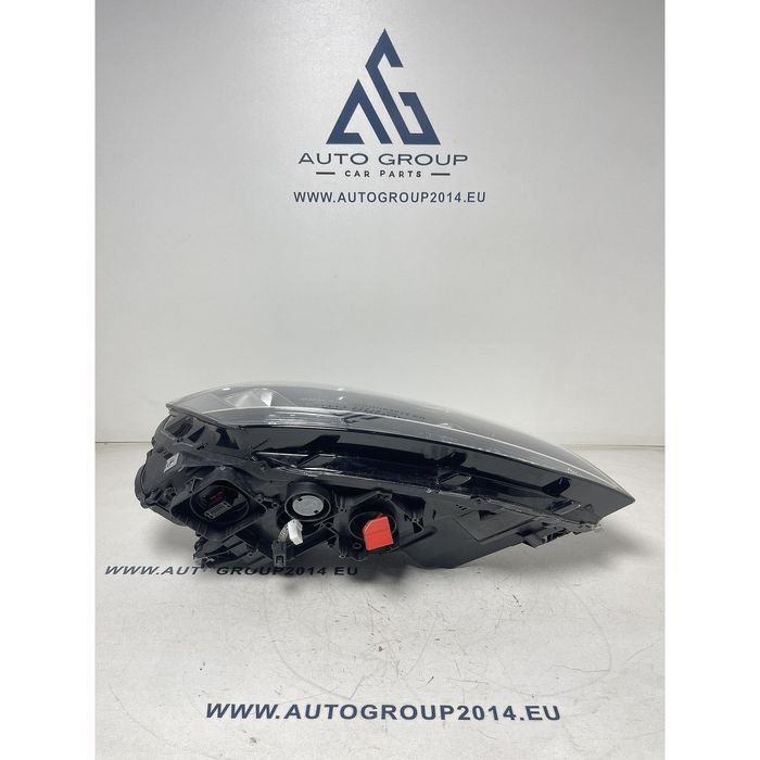 Десен фар за vw golf vii - 5g1941044