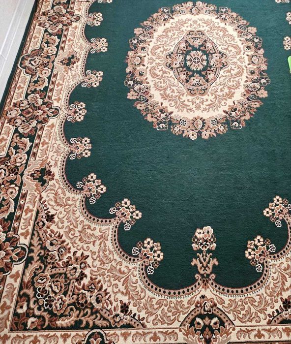 ковер б/у, в хорошем состоянии