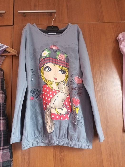 Дрехи за момиче ръст 134 см.