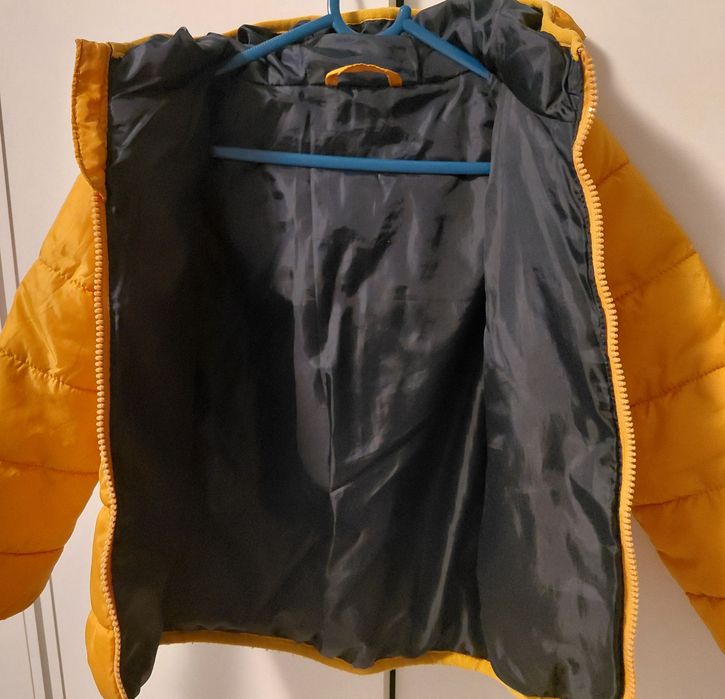 Преходно яке с качулка, цвят кехлибар, размер 104