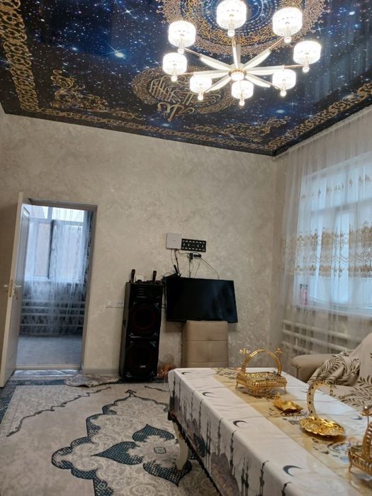 Uy hovli dom uchastka