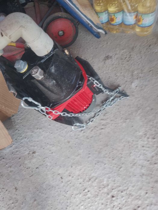 Помпа за вода с готов всмукател