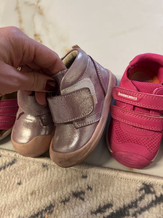 Продам детскую обувь