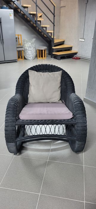 Продам кресло-качалку