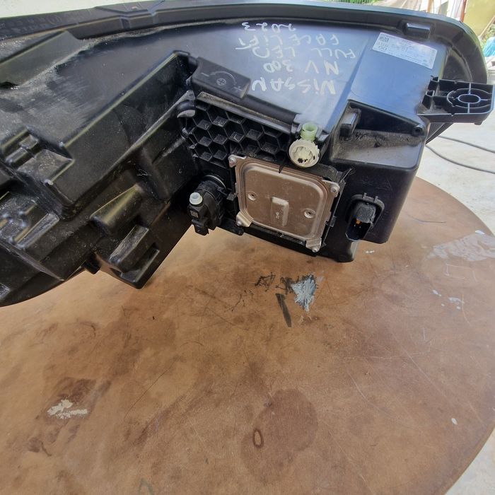 Nissan NV 300 full led face lift 2023 ляв фар