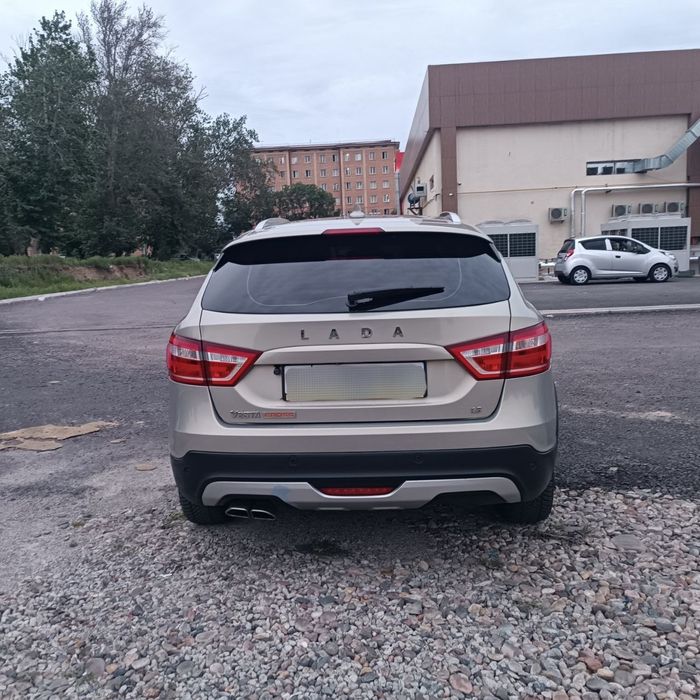Lada vesta cross