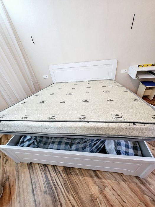 Продам кровать двухспальная