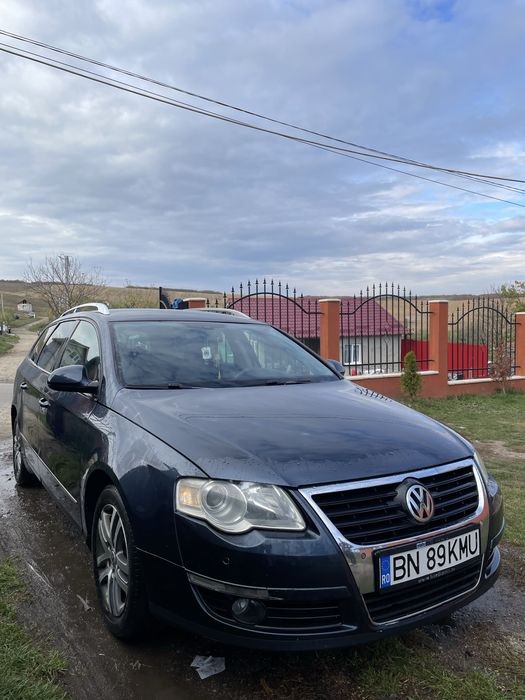 Vand passat b6 motor 2.0.140 cp in stare foarte buna  pret 2700negggg