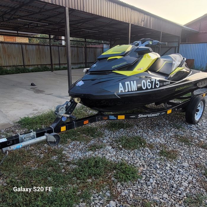Продам гидроцикл BRP RXP - 260