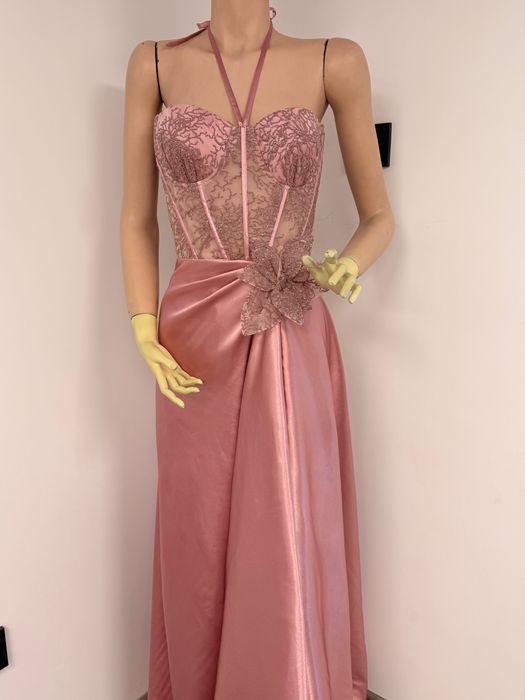 Бална рокля S-M размер