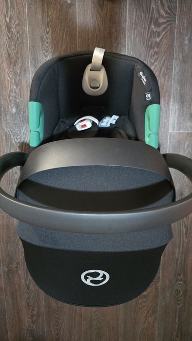 Продам автолюльку Cybex