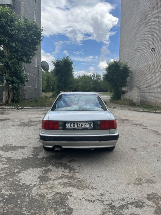 Продам Ауди 80 б4