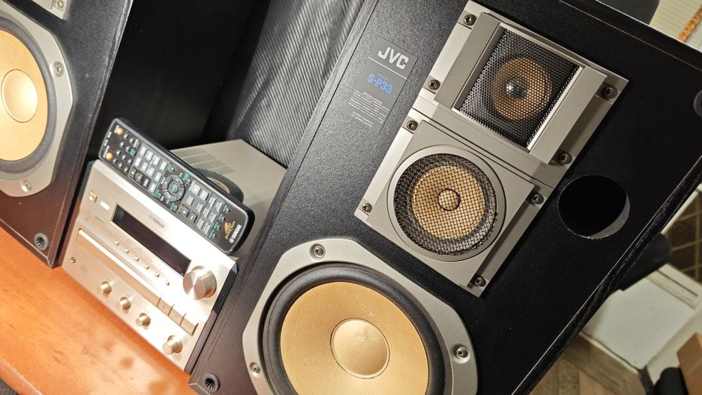 Yamaha combina audio boxe Jvc