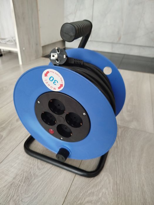 Удленитель на катушке