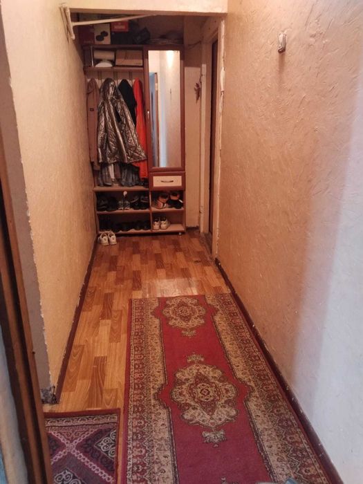 Продаётся 2-комнатная квартира. Этаж: 4 из 4. ул. МОЛДАГУЛОВА.