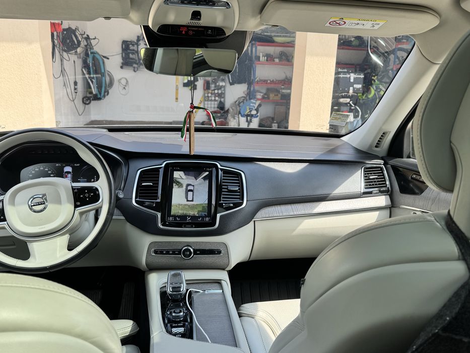 VOLVO XC90 2022 — imagine 3