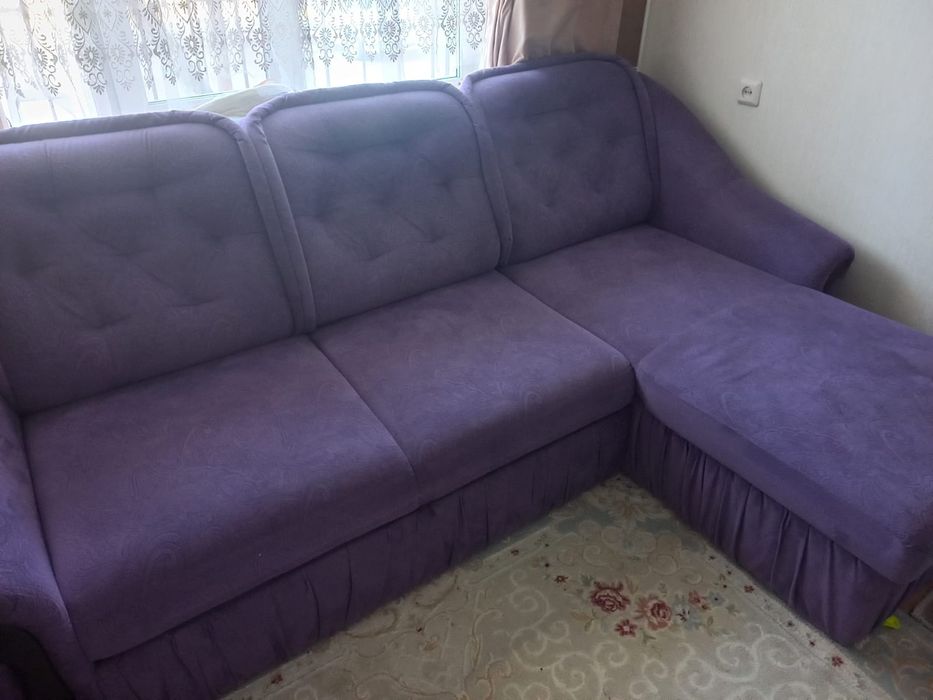 Диван в хорошем состоянии