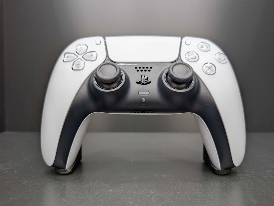 Controller PS5 Sony DualSense cu joystick-uri TMR K-Silver Pro.