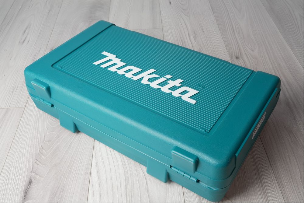 Перфоратор Makita DHR202RF