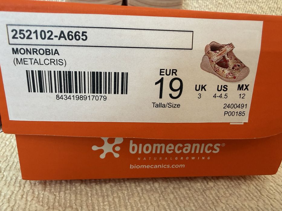 Pantofi Biomecanics - marimea 19