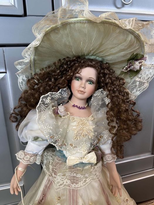 Papusa din portelan-Alberon Dolls