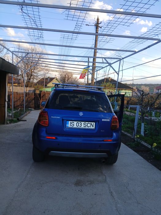 Vând Suzuki sx4 2011