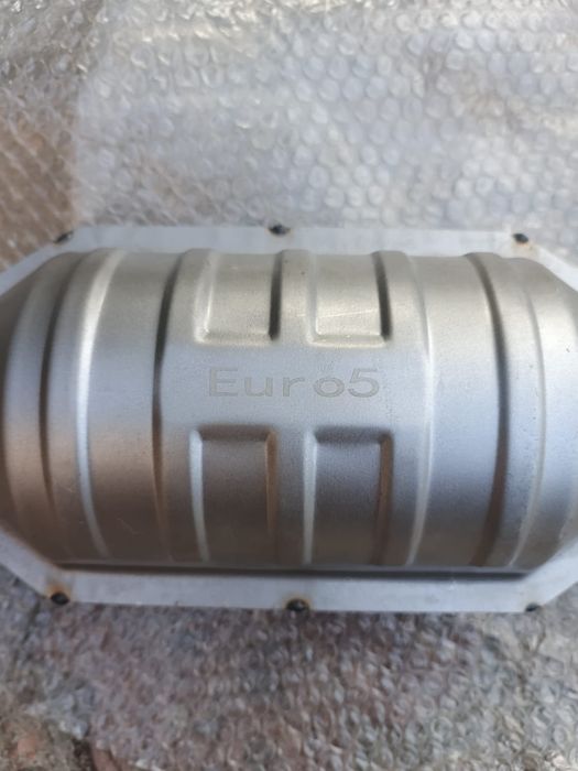 Универсальный катализатор для авто