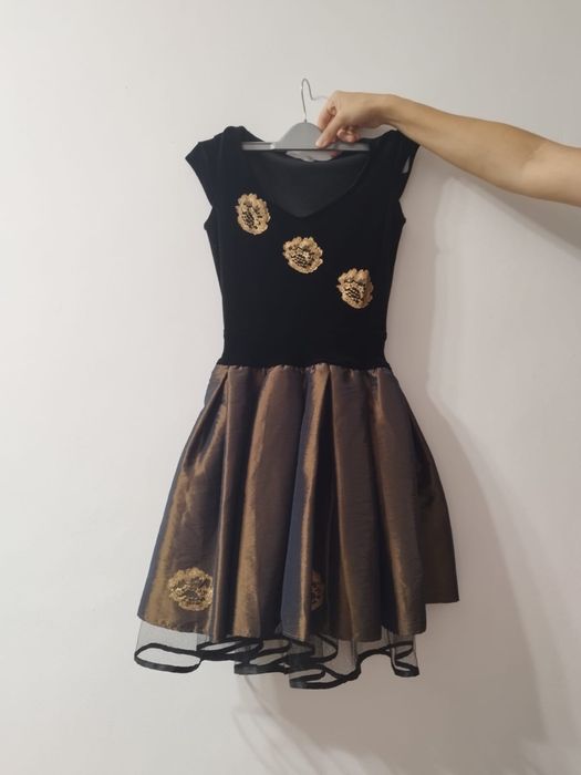 Rochii elegante ,marimea S ,