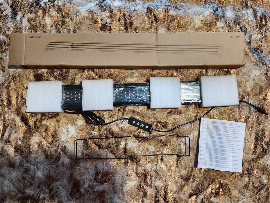 Чисто нова ЛЕД лампа за аквариум