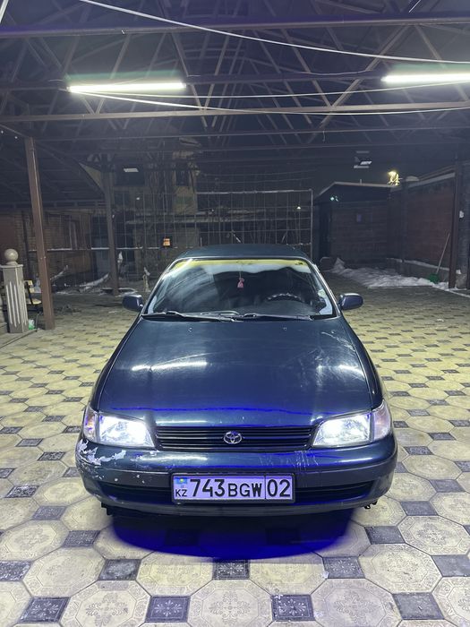 Carina E 1994 года 1.6 обьем