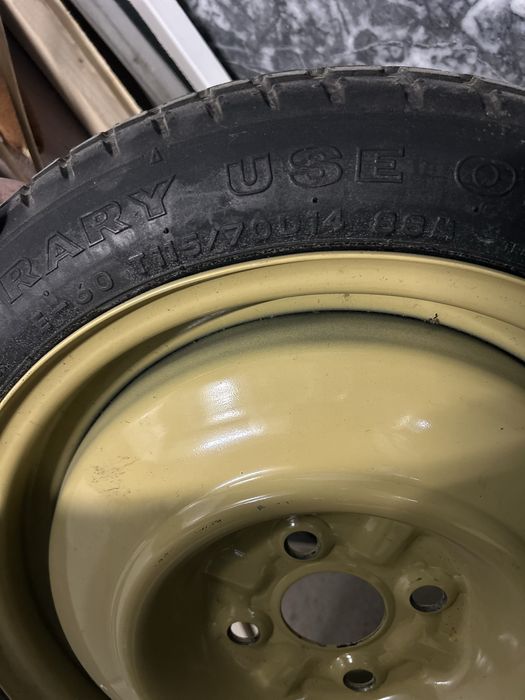 Гума патерица 115/70/14 Toyo