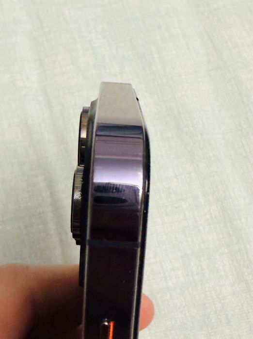 Продам Айфон 14 pro