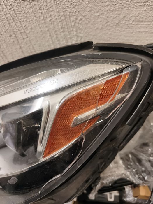 Фар за Mercedes w222