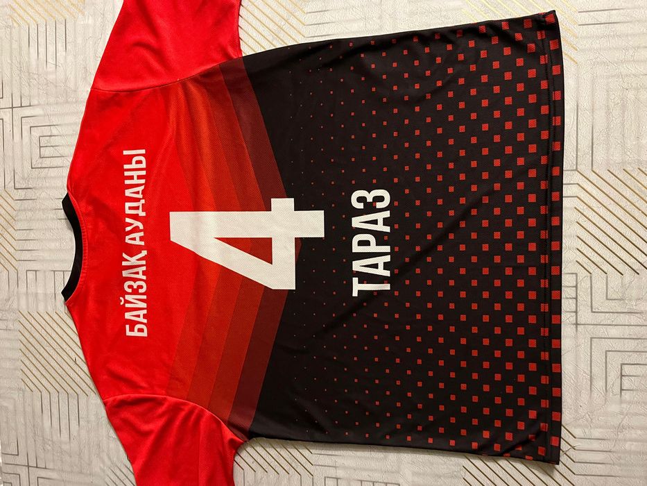 Продам форму, размер XL