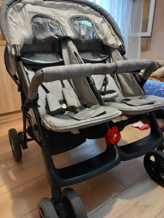 Vand carut gemeni.Pret 500 lei negociabil.