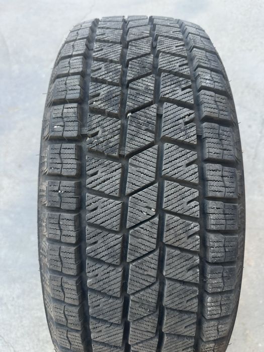 Sailun Ice Blazer Arctic SUV 225/60/R17