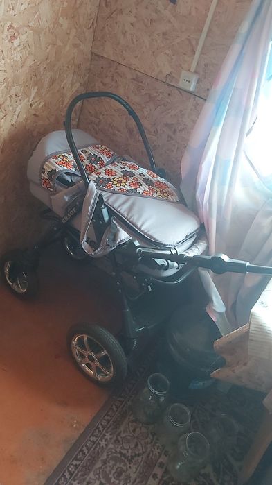 Продам коляски детские
