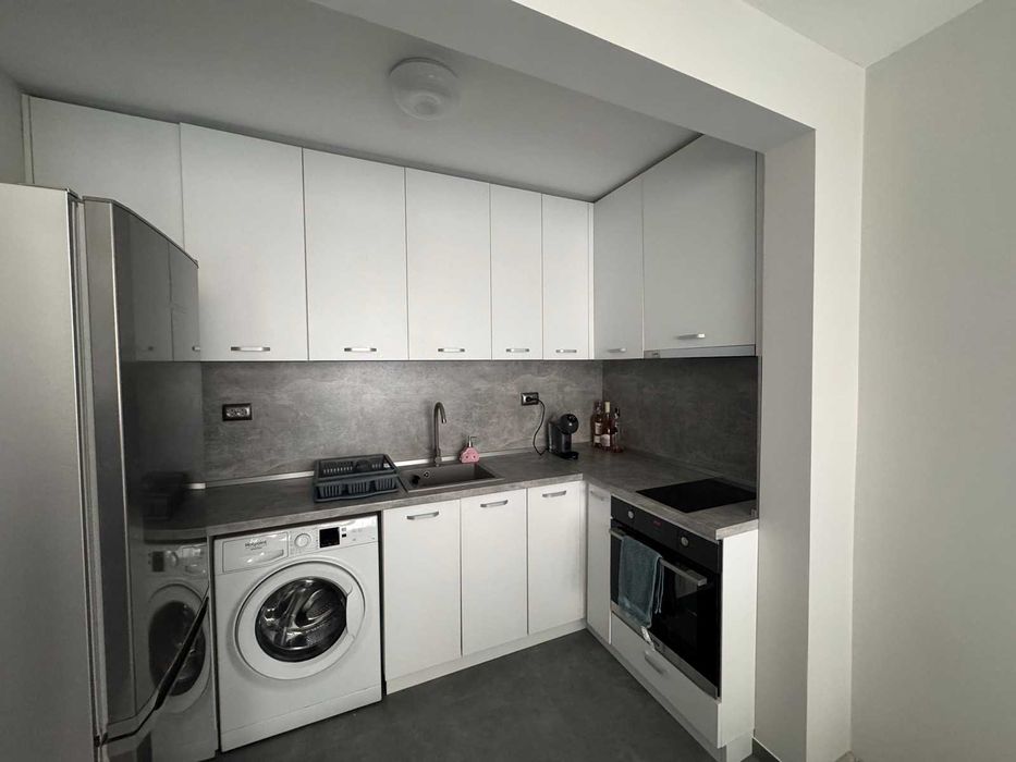 Продава се Тристаен апартамент в Плевен, 9-ти квартал - 85 кв.м за 1648 €/кв.м - Снимка #3