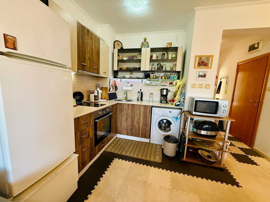 Продава се Двустаен апартамент в Свети Влас - 60 кв.м за 1450 €/кв.м - Снимка #2