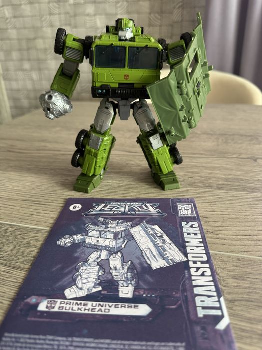 Trasformers Voyager Class