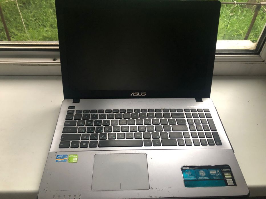 Срочно продам Ноутбук ASUS x550c