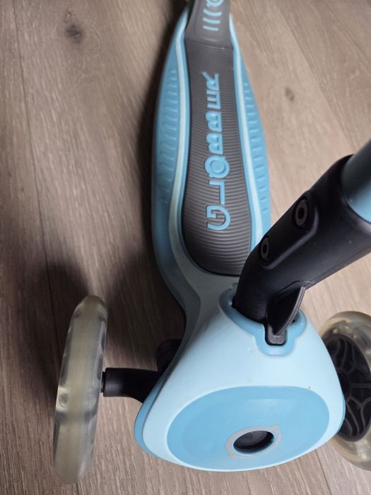 Trotineta  GLOBBER 3 roti PREMIUM 2.0 lumini in roti