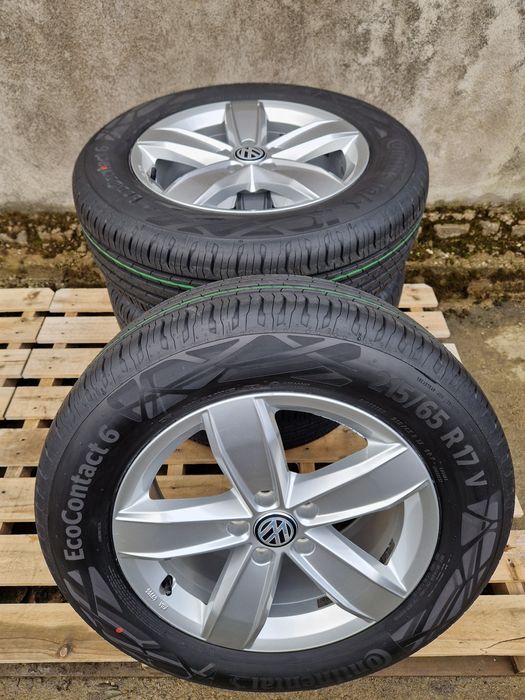 Roti/Jante Vw Tiguan anvelope vara Noi 215 65 17 Continental