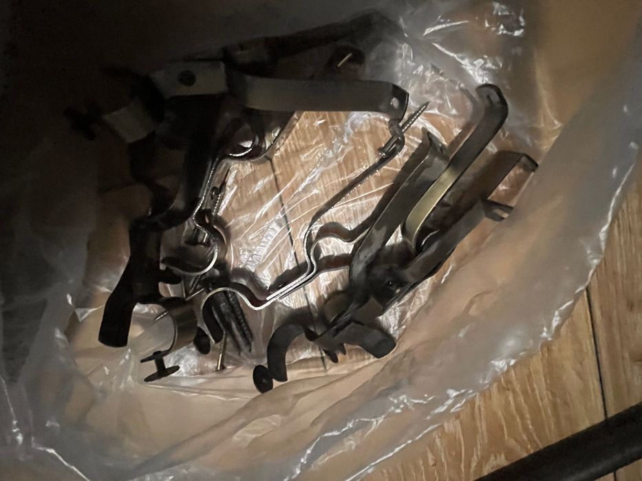 Продам б/у карнизы для штор