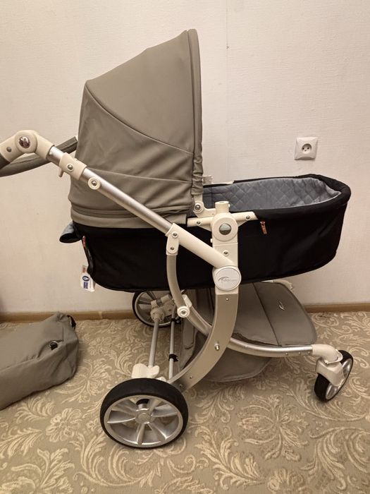 Продам коляску Tecnum